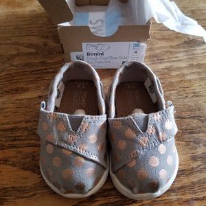 Toms Toddler Shoes Girls Tiny size 4 Polka Dot